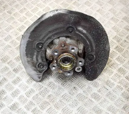 BMW X4 G02 Rear wheel hub 6870531 6871065