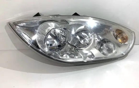 Opel Movano B Headlight/headlamp 