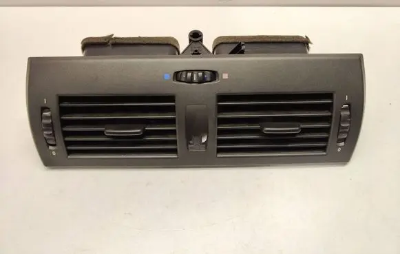 BMW X3 E83 Dash center air vent grill 3400074
