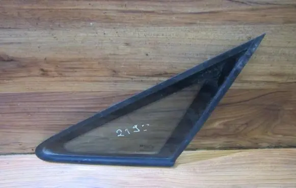 Opel Zafira A Front triangle window/glass 