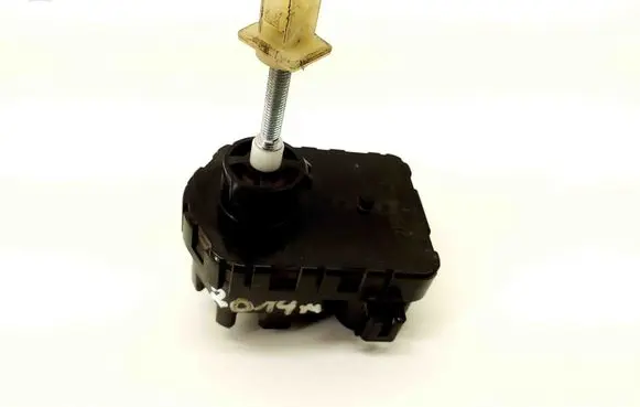 Toyota RAV 4 (XA40) Headlight level adjustment motor 13K2605721B 13K2513559A