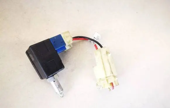 Hyundai i30 Brake pedal sensor switch 