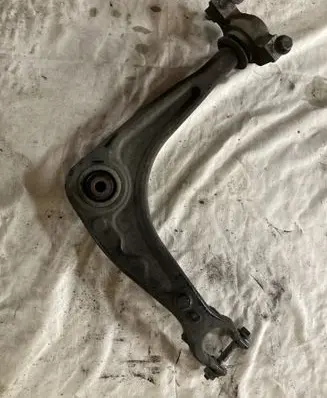 Citroen C5 Front lower control arm/wishbone