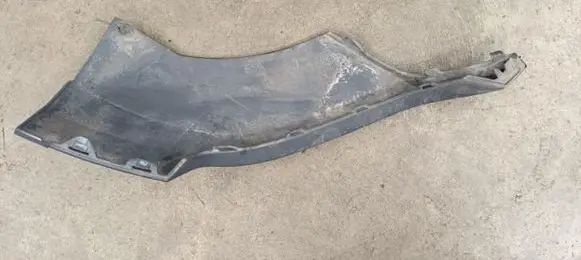 Audi Q7 4M Front bumper corner part panel trim 4M0807062