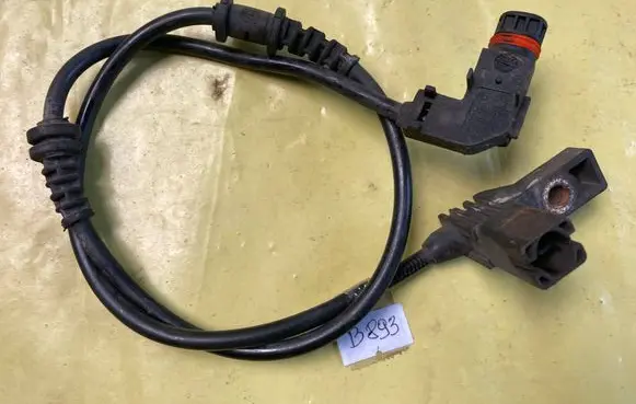Mercedes-Benz B W245 ABS brake wheel speed sensor A1695404005