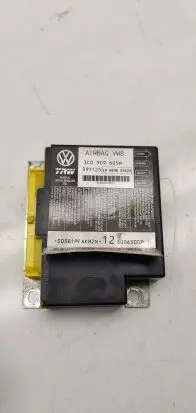 Volkswagen PASSAT B6 Airbag control unit/module 3c0909605M