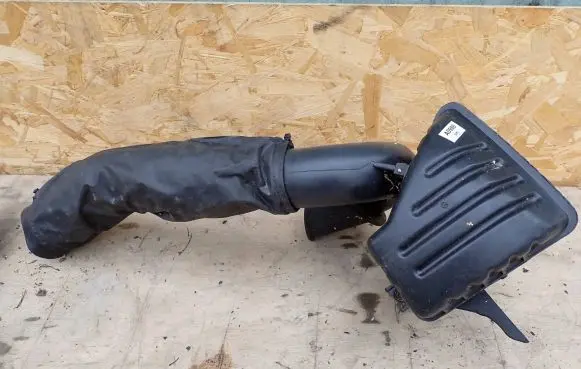 Opel Antara Intake resonator 