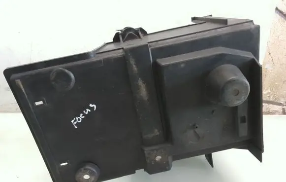 Ford Focus Battery box tray 3M5110723BS