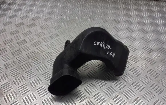 KIA Cerato Air intake hose/pipe 28211-2F000