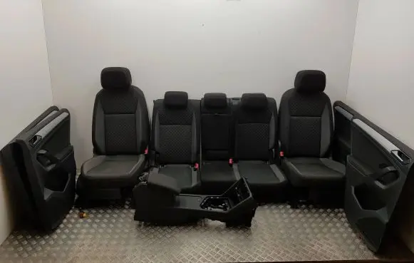 Seat set