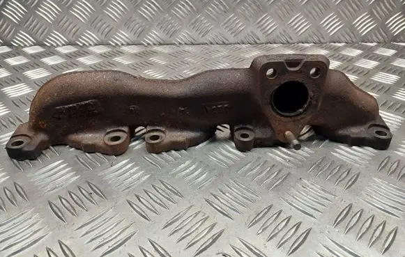 Opel Astra J Exhaust manifold 55565985