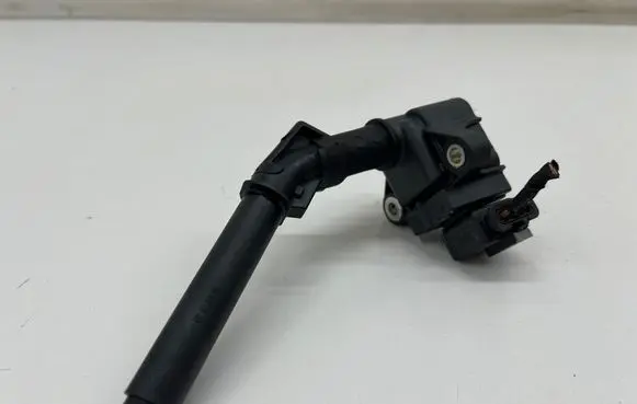 Mercedes-Benz CLA C118 X118 High voltage ignition coil A2829062100