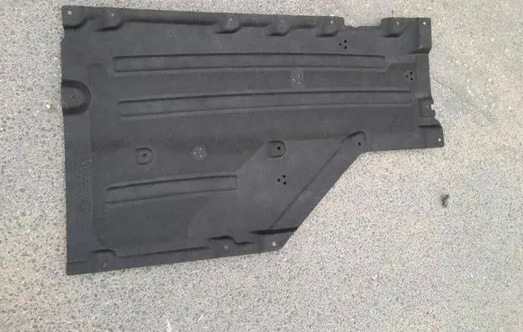 BMW Z4 g29 Engine splash shield/under tray 51757441889