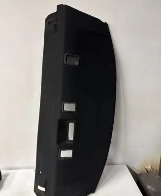 Parcel shelf