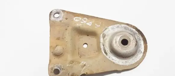 Audi A6 S6 C5 4B Engine mounting bracket 8d0399542b