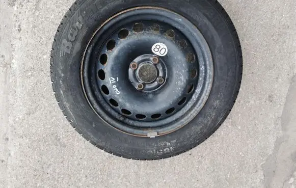Renault Clio IV R15 steel rim 