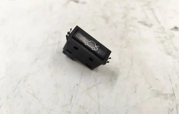 Tailgate opening switch