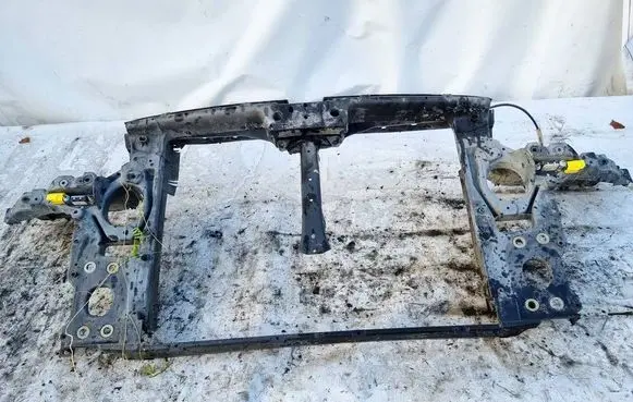 Volkswagen Touareg I Radiator support slam panel 7L0907341