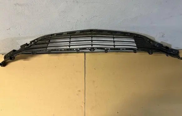 Opel Mokka X Front bumper lower grill 42536906