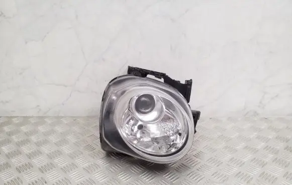 Nissan Juke I F15 Headlight/headlamp 26010BV90B