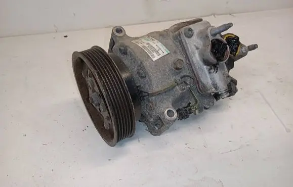 Volvo XC60 Air conditioning (A/C) compressor (pump) 31332533 P31332533