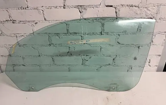 Ford Mustang V Front door window/glass (coupe) DOT287M176