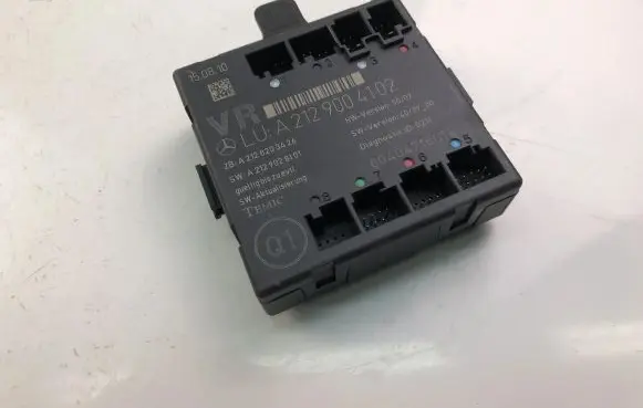 Mercedes-Benz E W212 Other control units/modules A2129004102