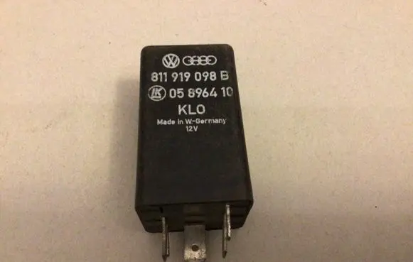 Audi A4 S4 B5 8D Other relay 811919098B 05896410