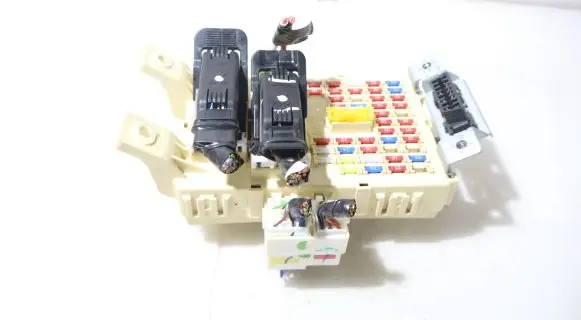 Hyundai i20 (GB IB) Fuse box set