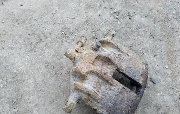 Honda Civic Front brake caliper