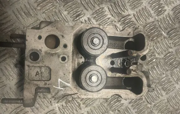 Jeep Cherokee XJ Engine head 