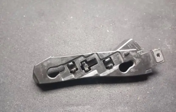 Citroen C4 II Picasso Front bumper mounting bracket