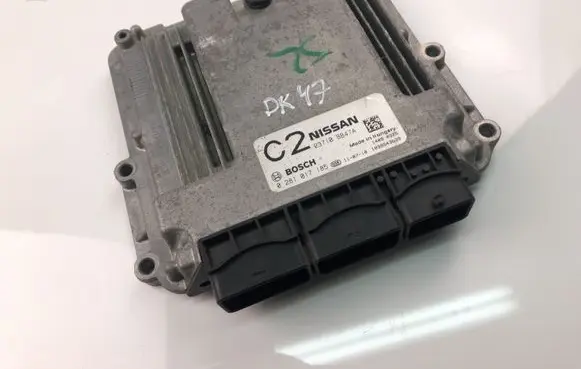 Nissan Qashqai+2 Engine control unit/module 23710BB47A