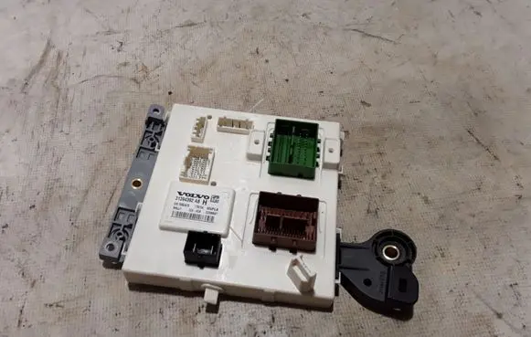 Volvo S90, V90 Fuse module 31394392