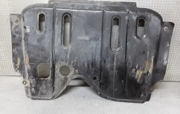 Renault Sandero I Engine splash shield/under tray