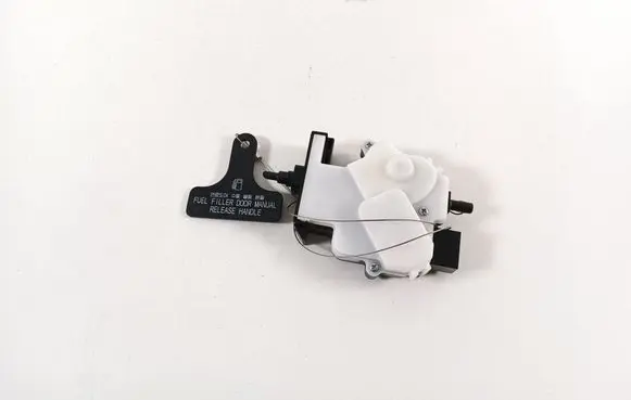 Fuel tank cap lock