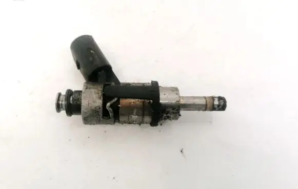 Audi A6 S6 C6 4F Fuel injector 06D133036D