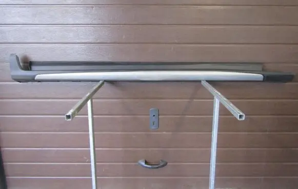 Ford Focus Front sill (body part) 