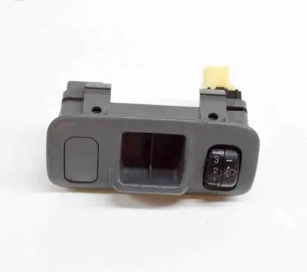 Toyota Yaris Headlight level height control switch R777197