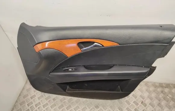 Mercedes-Benz E W211 Front door card panel trim A2117208452