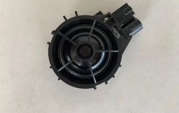 Audi A3 S3 8V Front door high frequency speaker 8V0035398A