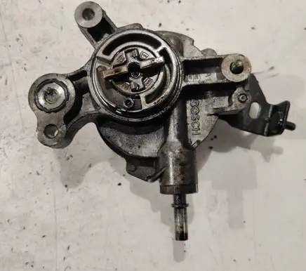 Peugeot 407 Vacuum pump D1651B