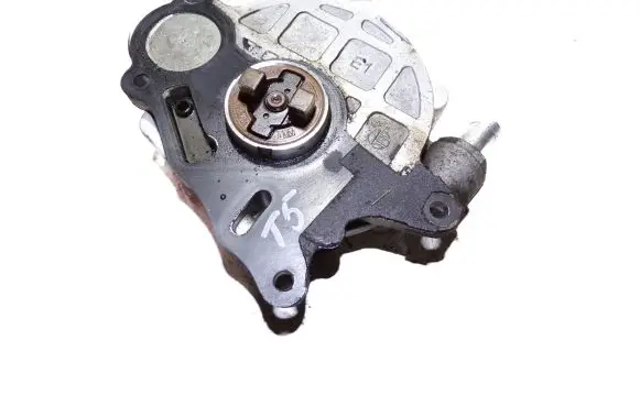Volkswagen Transporter - Caravelle T5 Vacuum pump 03L145100F