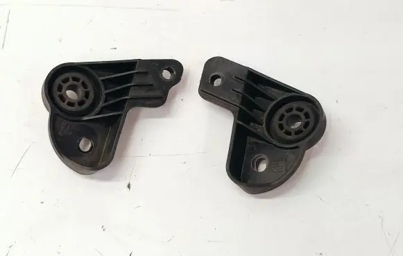 Opel Insignia B Radiator mount bracket 8401896 84012895