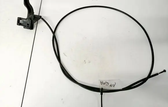 Engine bonnet (hood) release handle