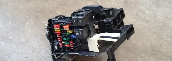Volkswagen Golf Sportsvan Fuse module 518941395 HM50180407