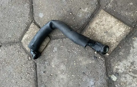 BMW X3 G01 Breather hose/pipe 7623745