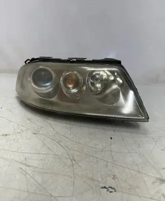 Volkswagen PASSAT B5.5 Headlight/headlamp