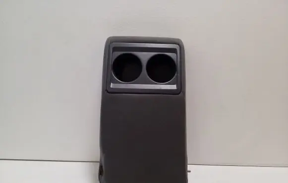 Toyota Prius (XW30) Rear seat armrest 