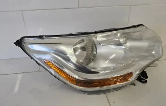 Peugeot 3008 I Headlight/headlamp 9687304480 05G12T2 00464209999